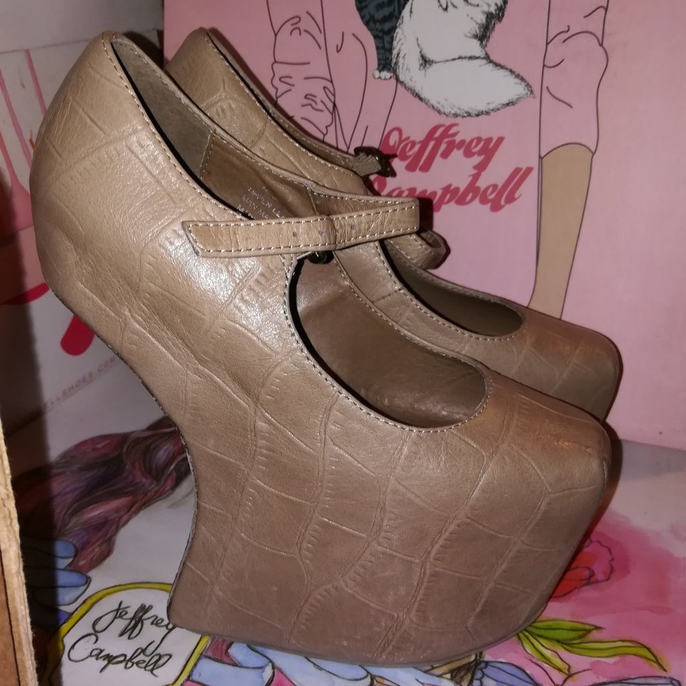 Jeffrey Campbell 5 5.5 Nightwalk Beige Croc Heelless Mary-Jane
